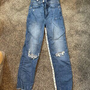 Express women's 6R jeans - distressed